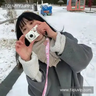 乌忱韵